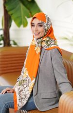 روسری رنگی طرح دار ابریشم تویل کد 1870