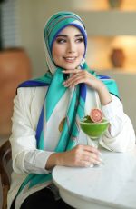 روسری رنگی طرح دار نخی کد 1885