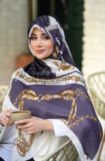 روسری رنگی طرح دار نخی کد 1929