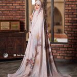 چادر رنگی کرپ کلارنز کد 7083