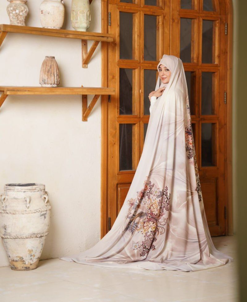 چادر رنگی کرپ کلارنز کد 7088 - Image 1