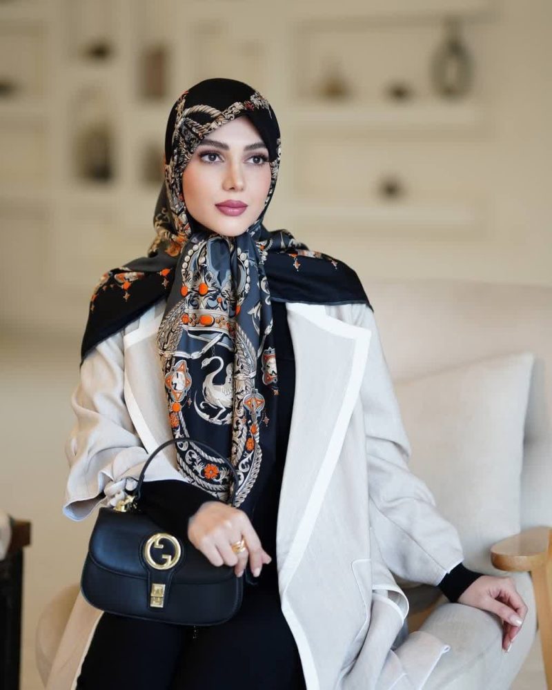 روسری رنگی طرح دار ابریشم تویل کد 2071 - Image 1