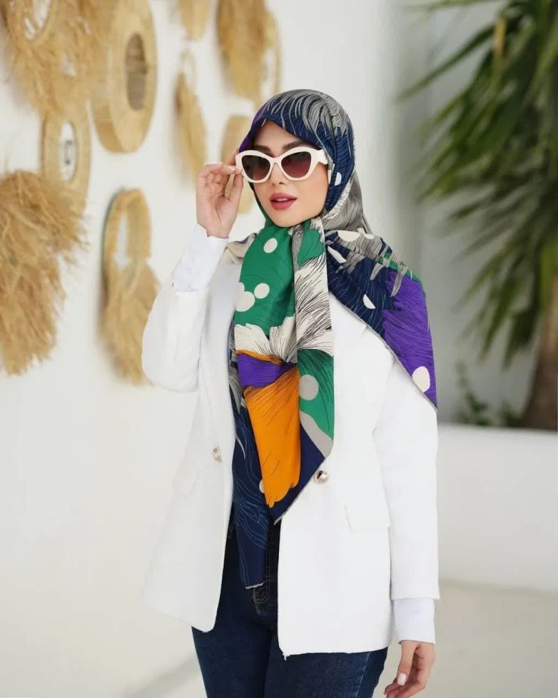 روسری رنگی طرح دار ابریشم تویل کد 2073 - Image 1