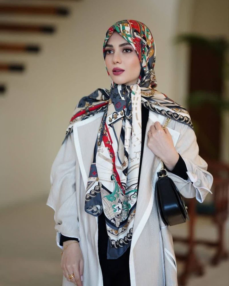 روسری رنگی طرح دار ابریشم تویل کد 2075 - Image 1