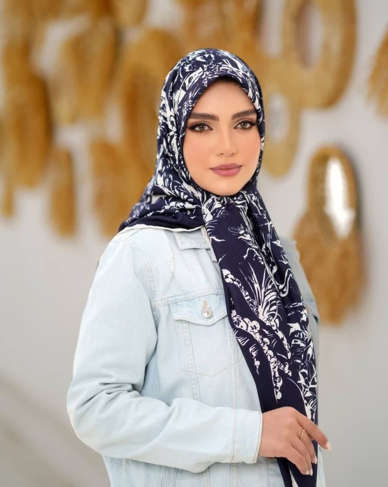روسری رنگی طرح دار ابریشم تویل کد 2039 - Image 1