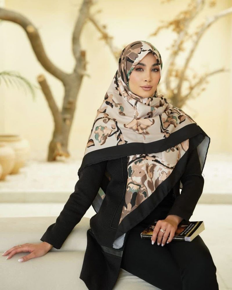 روسری رنگی طرح دار نخی کد 2083 - Image 1