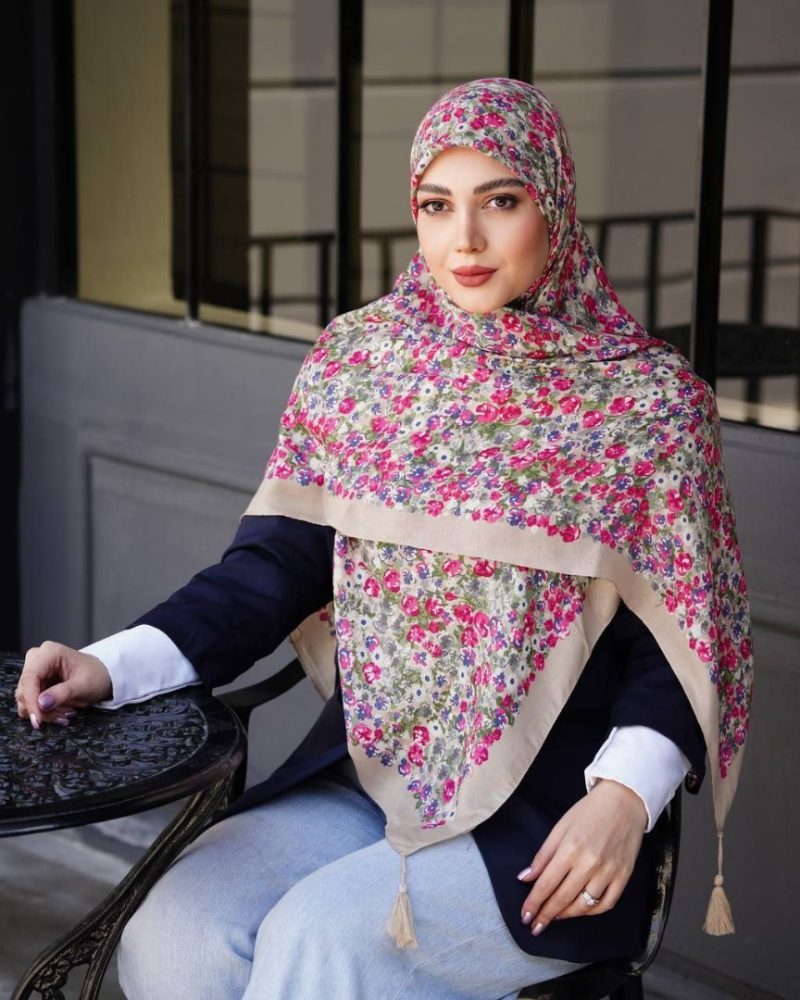 26145 روسری نخی گُلدار کد 26145 - Image 1