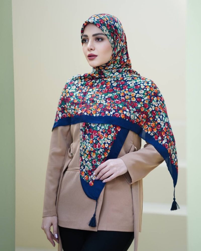 روسری نخی گُلدار کد 26146 - Image 1