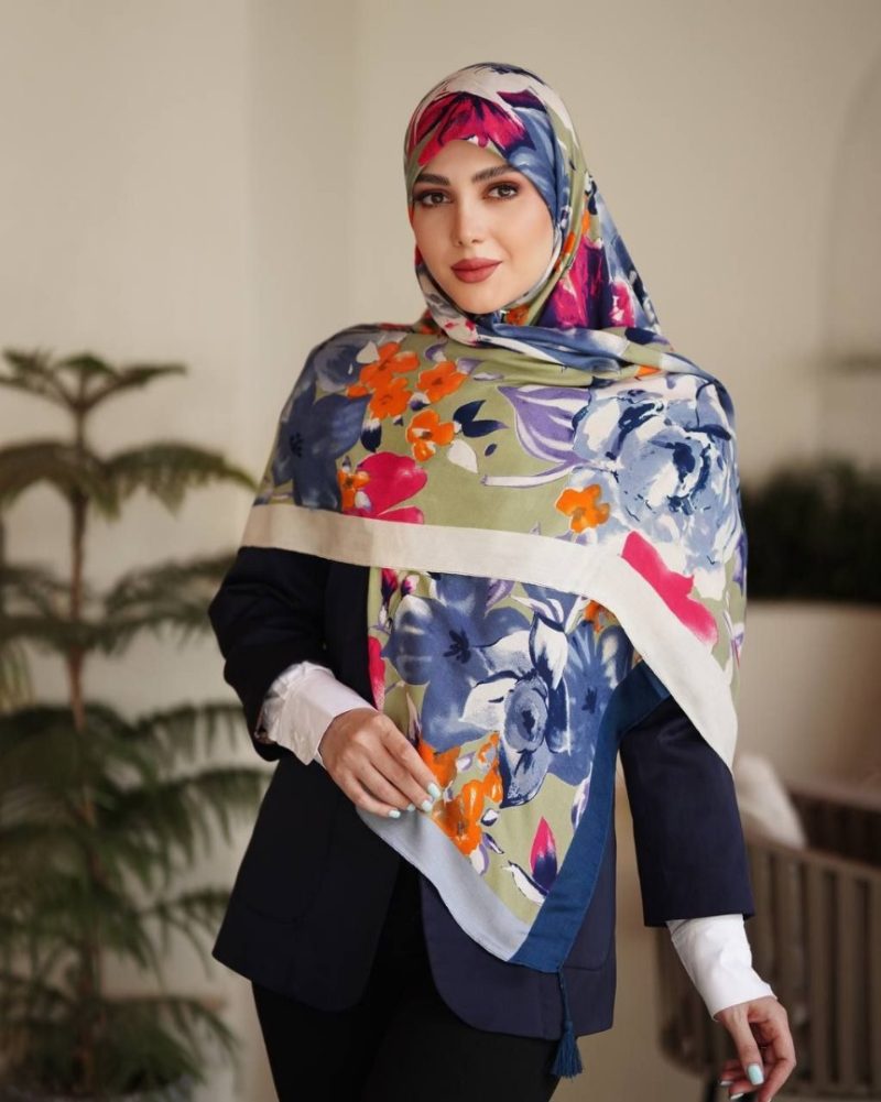 روسری نخی گُلدار کد 26150 - Image 1