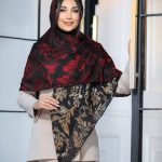 روسری نخی اسپان منگوله دار کد 26231