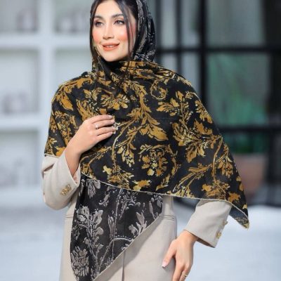 روسری نخی اسپان منگوله دار کد 26232