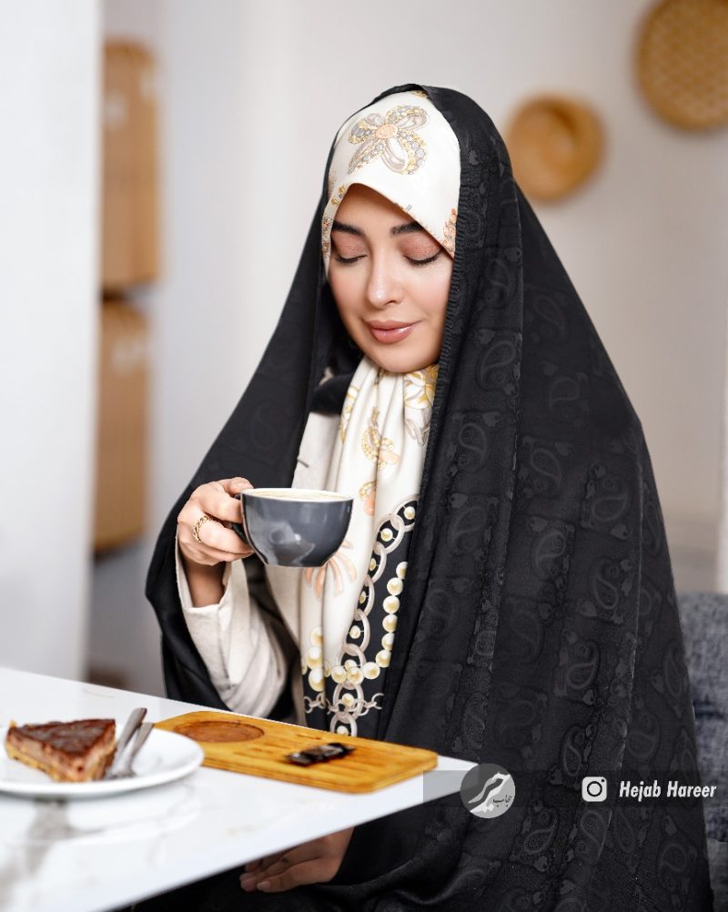 3382-2 چادر مشکی طرح دار کره ای کد 3382 - Image 1