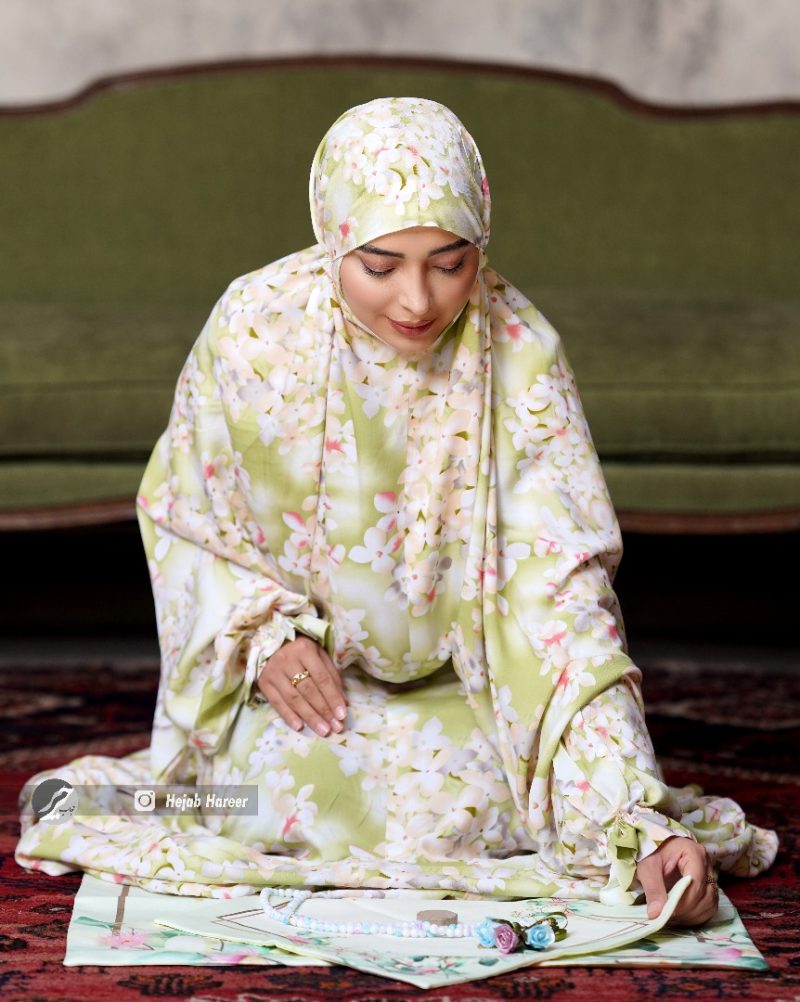چادر نماز آستین دار کد 18000 - Image 1