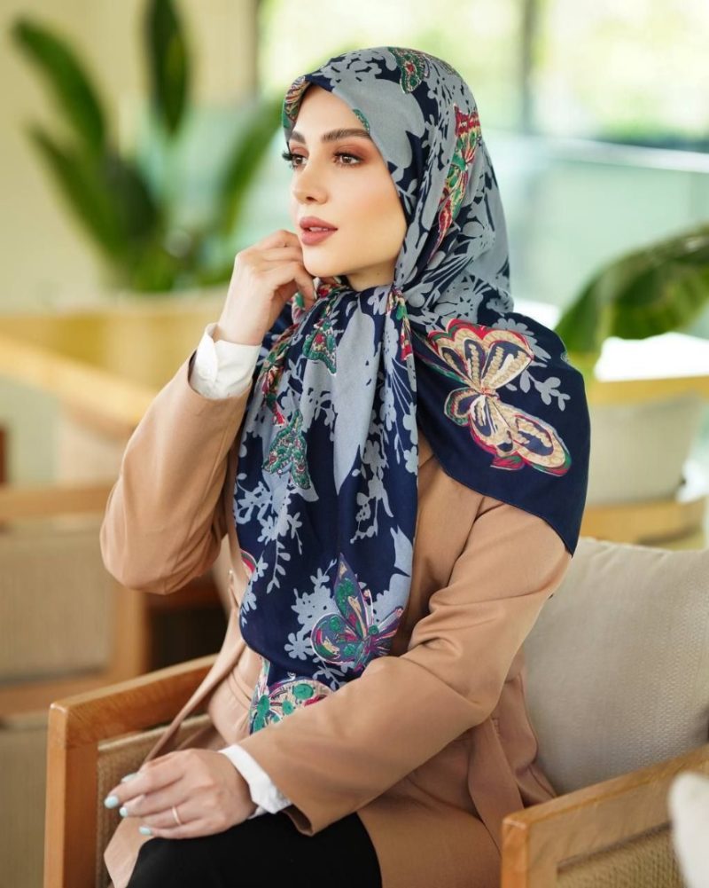 26238 روسری نخی سیااسکارف کد 26238 - Image 1