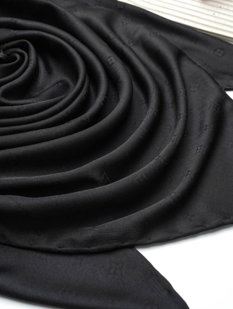 روسری مشکی طرح دار کد 2720 - Image 1