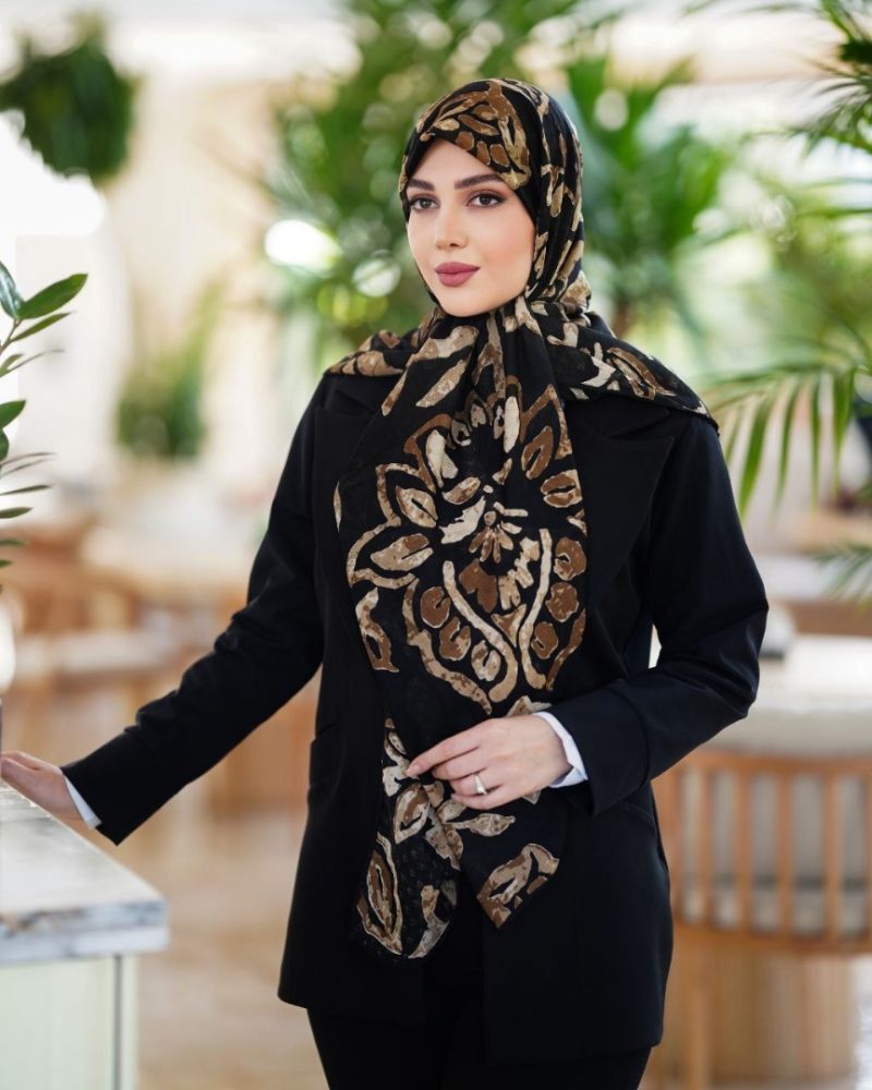 روسری نخی طرح دار کد 2746 - Image 1