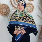 روسری ابریشم ژاکارد طرح دار کد 2787