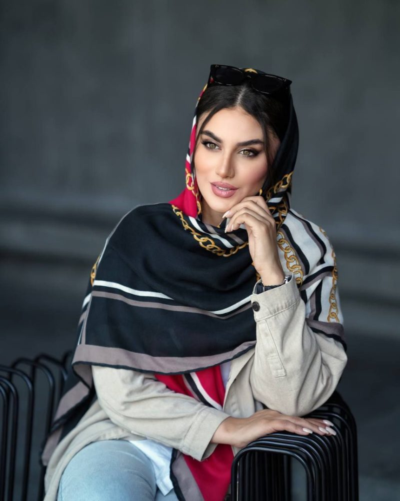 روسری رنگی نخی طرح دار کد 2825 - Image 1