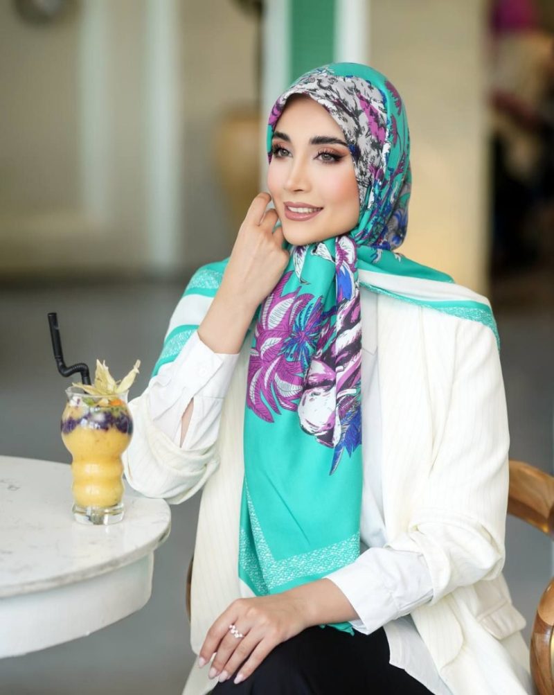 روسری رنگی نخی طرح دار کد 2831 - Image 1