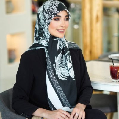 روسری رنگی نخی طرح دار کد 2833