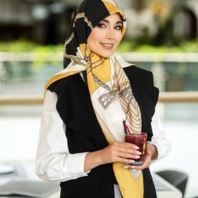 روسری رنگی نخی طرح دار کد 2838