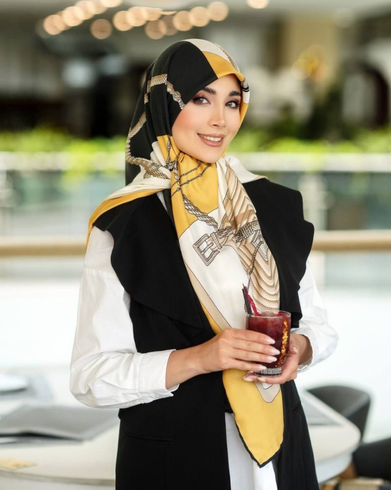 روسری رنگی نخی طرح دار کد 2838 - Image 1