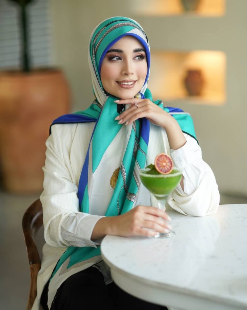 روسری رنگی نخی طرح دار کد 2840 - Image 1