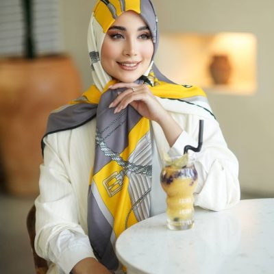 روسری رنگی نخی طرح دار کد 2842