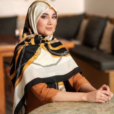 روسری رنگی نخی طرح دار کد 2846