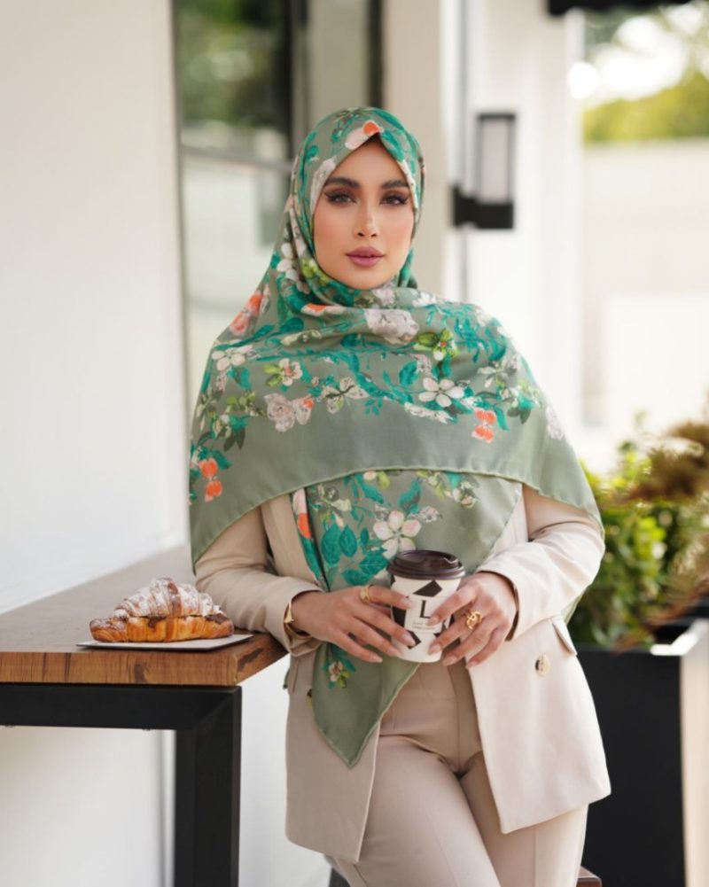 2933 روسری رنگی طرح دار کد 2933 - Image 1