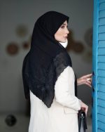 روسری مشکی کار شده کد 2960
