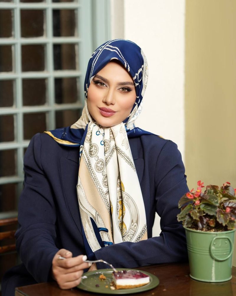 روسری رنگی طرح دار کد 6326 - Image 1