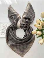 روسری رنگی طرح دار کد 6472