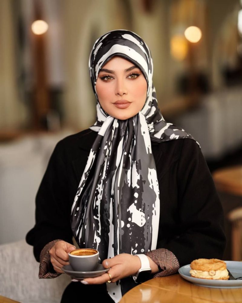 روسری رنگی طرح دار کد 6681 - Image 1