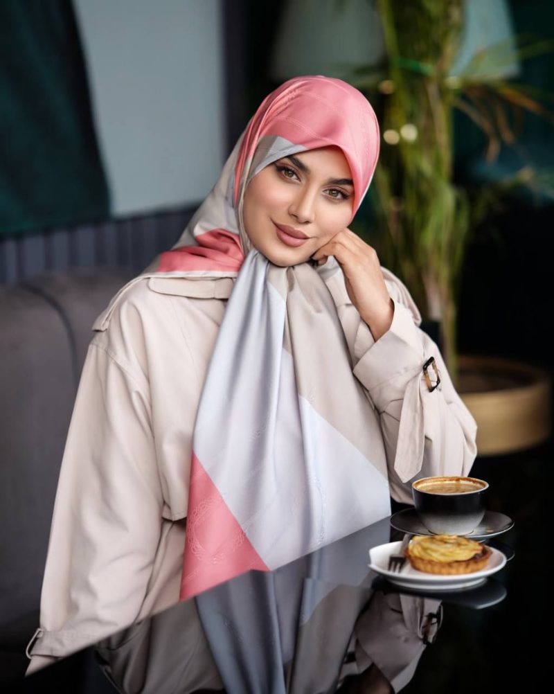 روسری رنگی طرح دار کد 6718 - Image 1