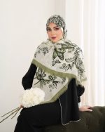 روسری رنگی طرح دار کد 6881