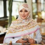 روسری رنگی طرح دار کد 6946