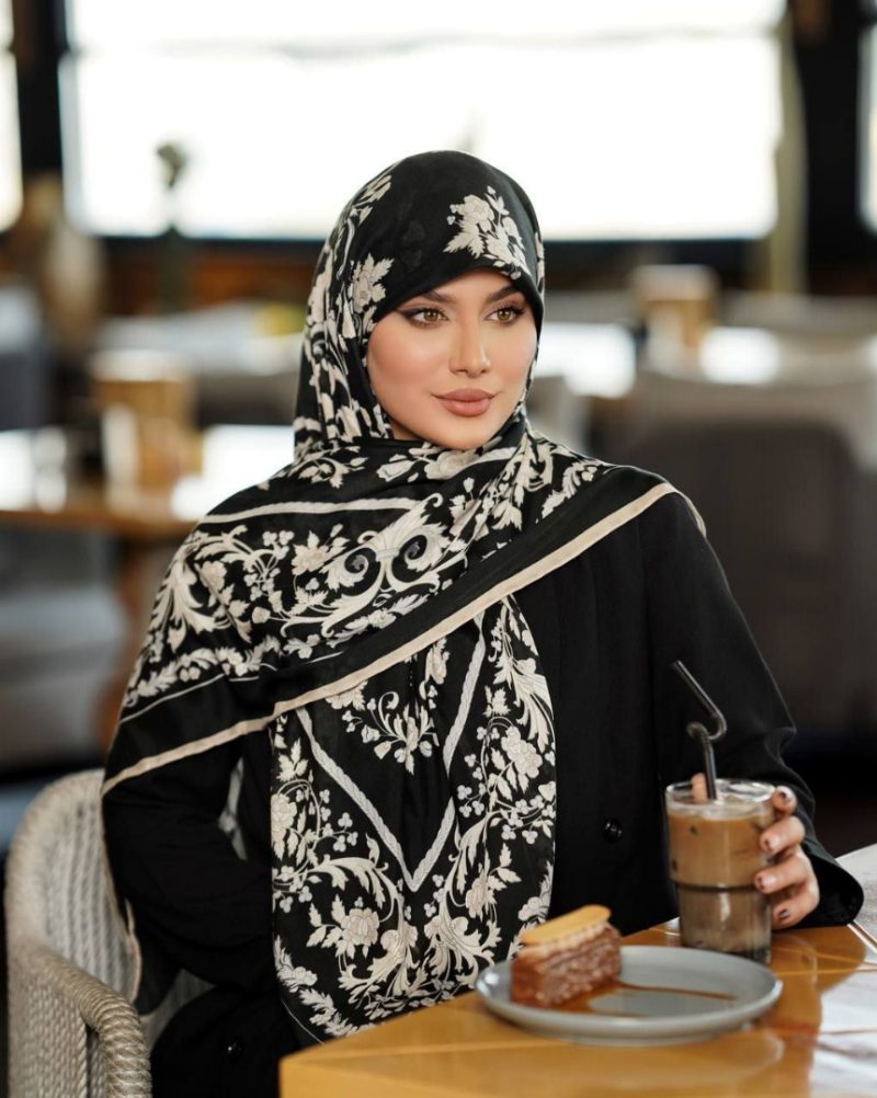 روسری رنگی طرح دار کد 6953 - Image 1