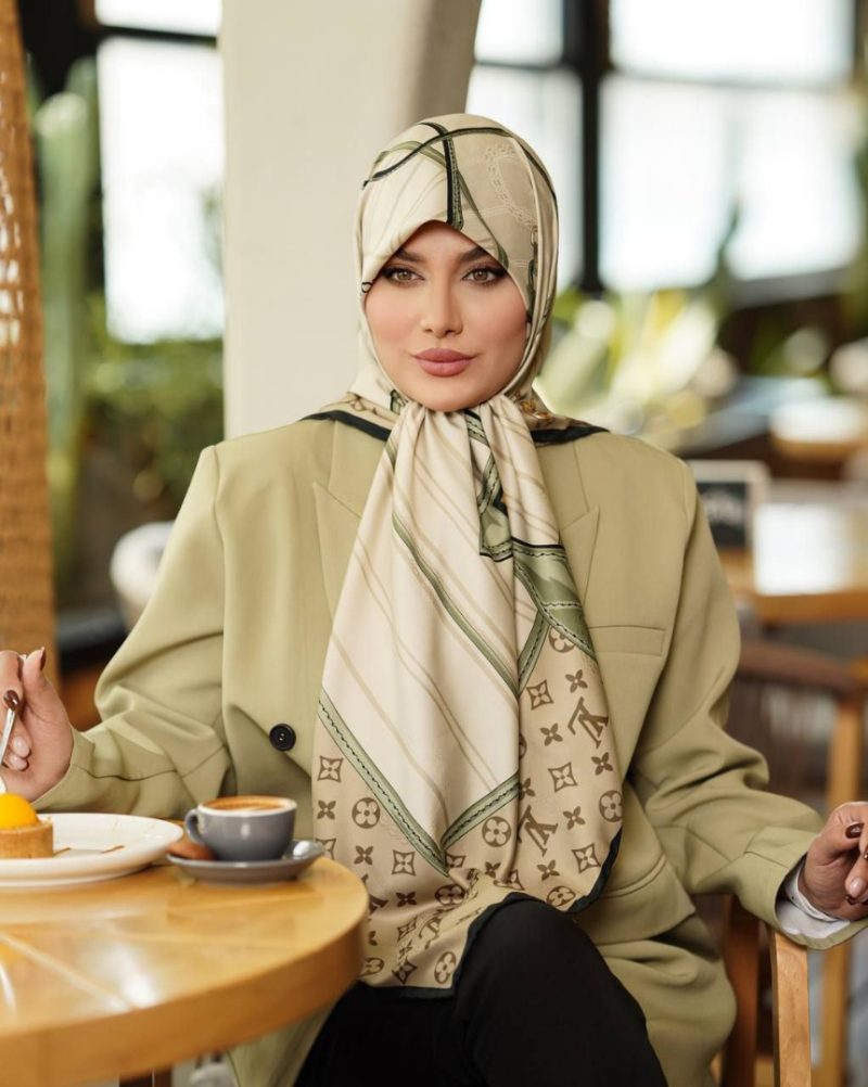 روسری رنگی طرح دار کد 6979 - Image 1