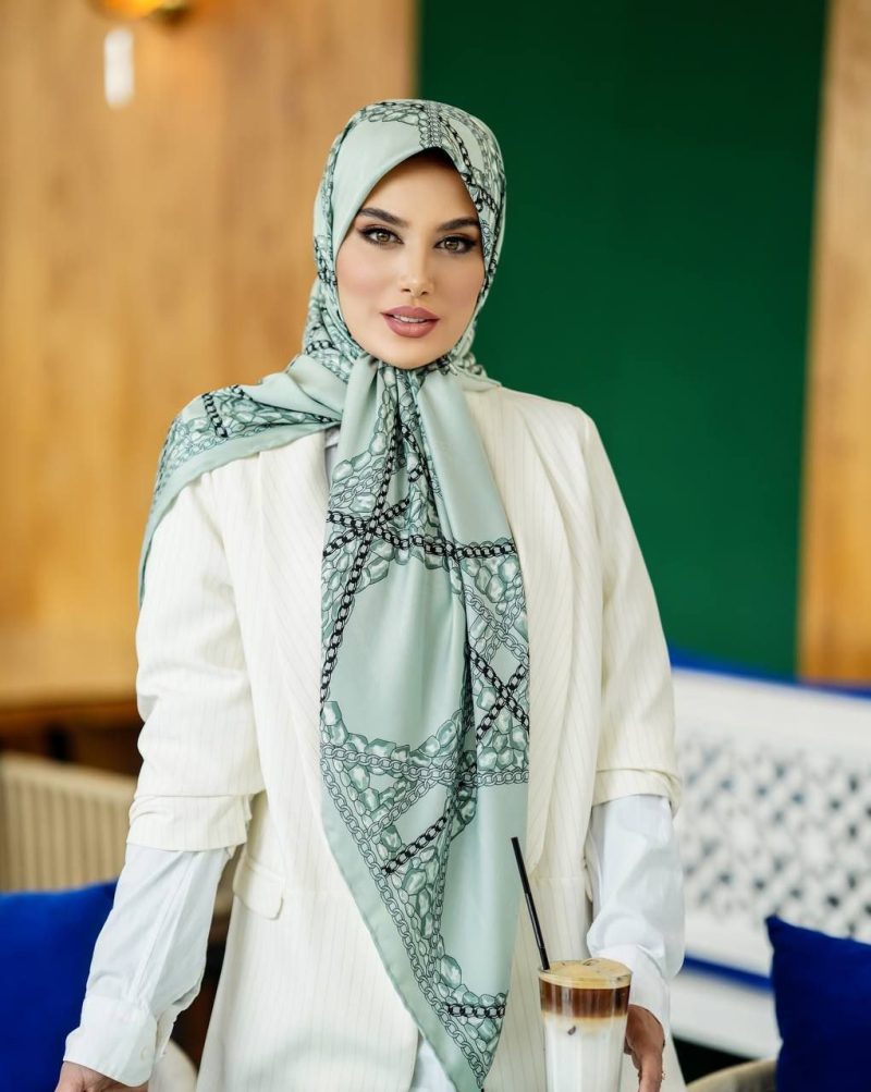 روسری رنگی طرح دار کد 9499 - Image 1