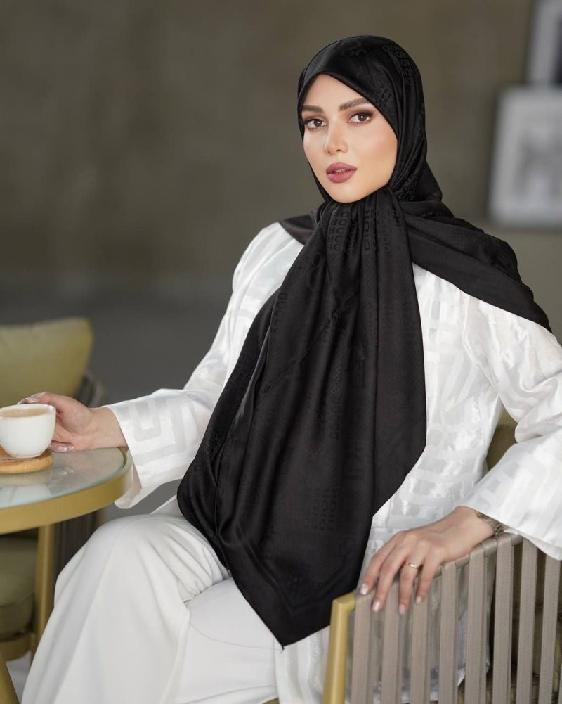 9528 روسری مشکی طرح دار کد 9528 - Image 1