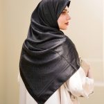 روسری مشکی طرح دار کد 9530