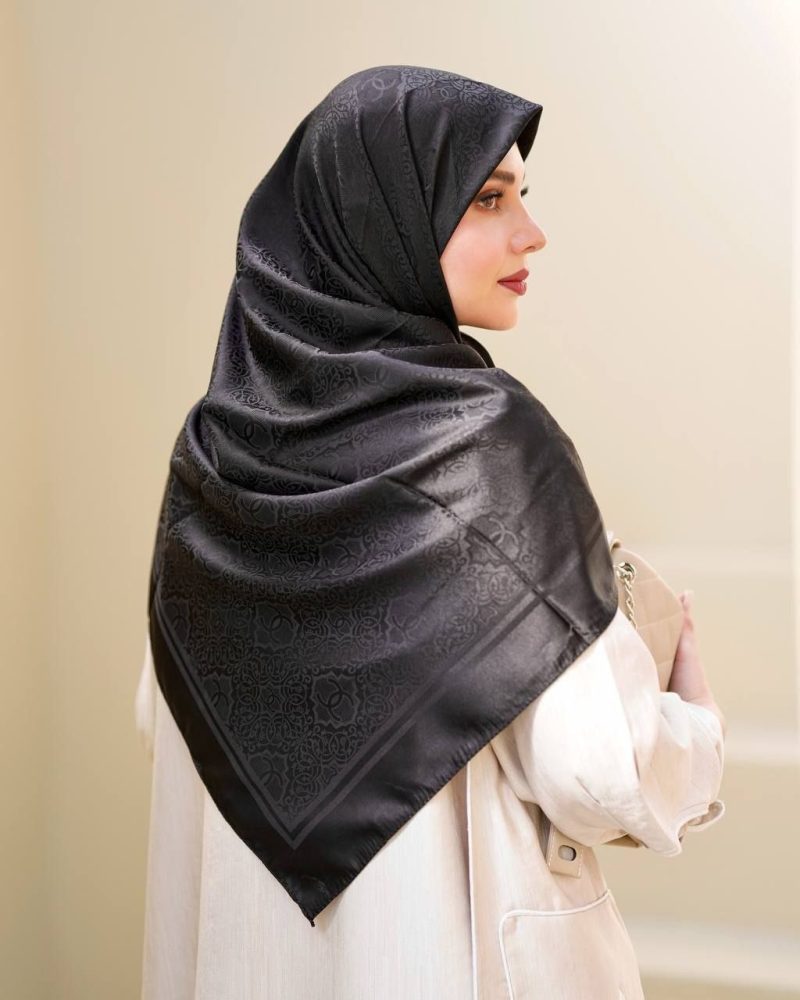 روسری مشکی طرح دار کد 9530 - Image 1