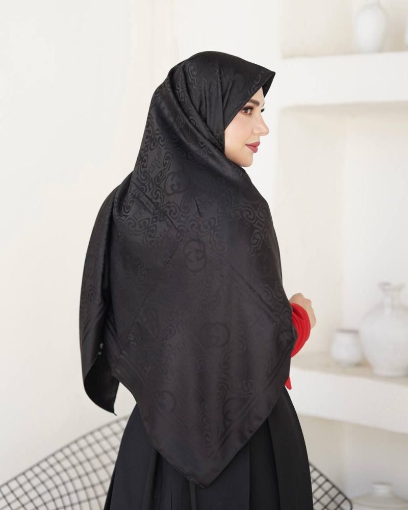 روسری مشکی طرح دار کد 9531 - Image 1