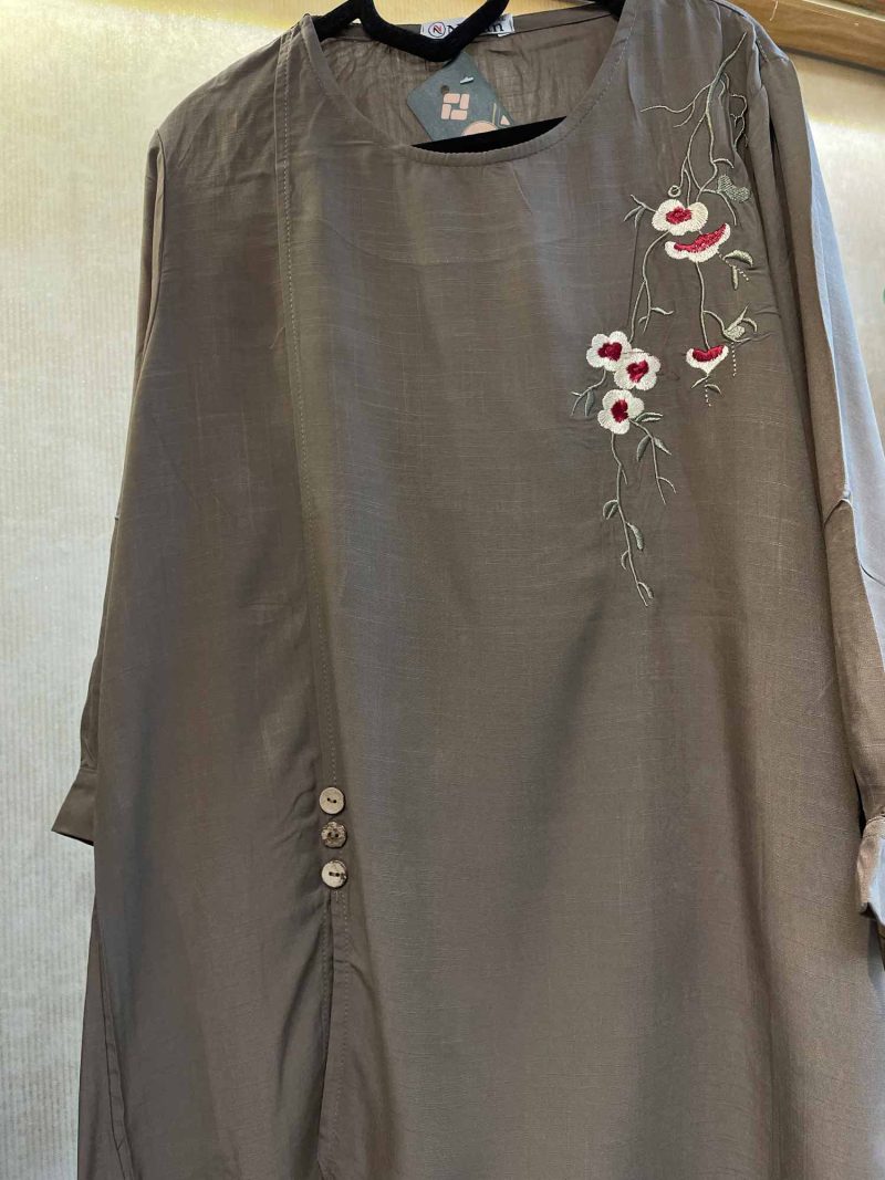 بلوز نخی آستین سه ربع کد 9573 - Image 1