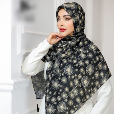 روسری نخی اسپان منگوله دار کد 9607