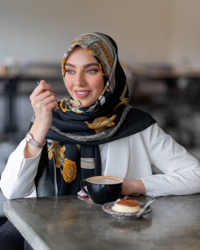 روسری رنگی نخی طرح دار کد 10259 - Image 1