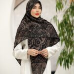 روسری رنگی نخی طرح دار کد 10297