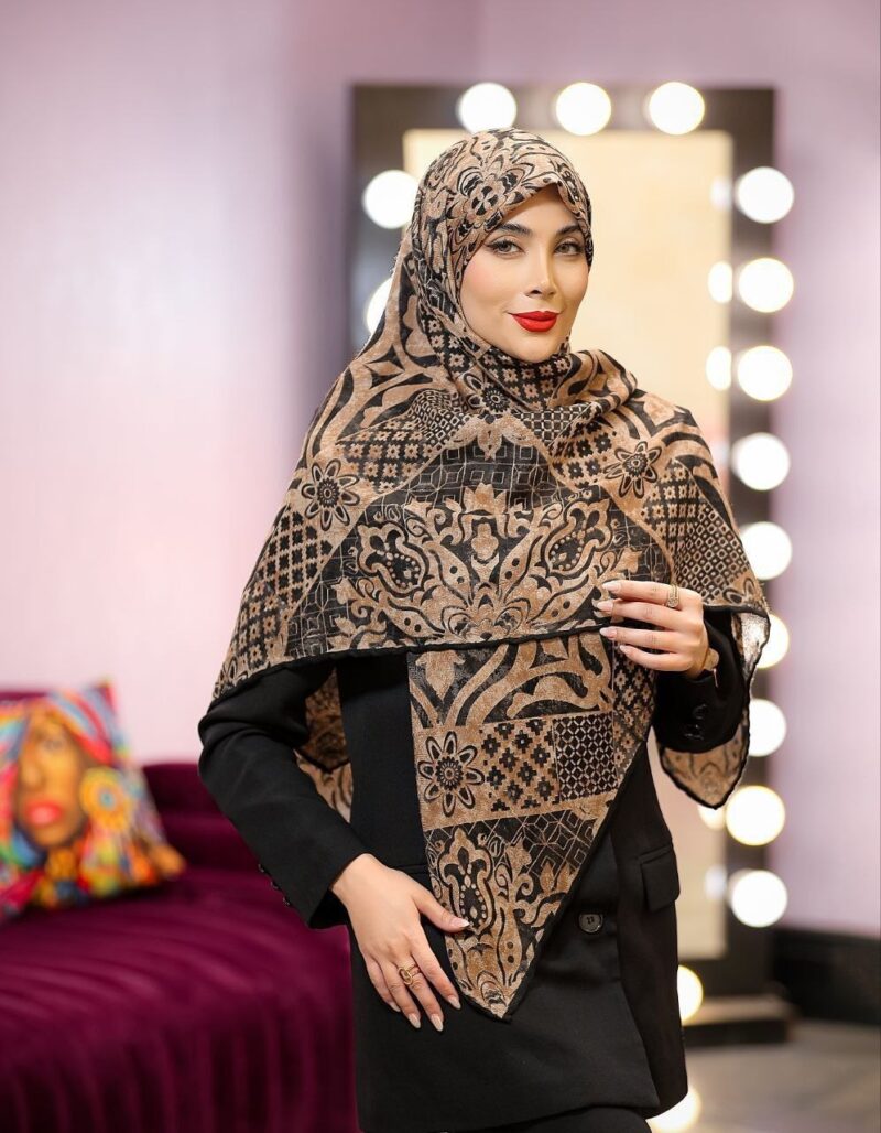 روسری رنگی نخی طرح دار کد 10298 - Image 1