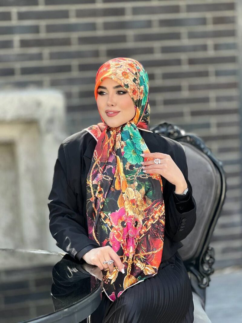 روسری رنگی طرح دار کد 10639 - Image 1